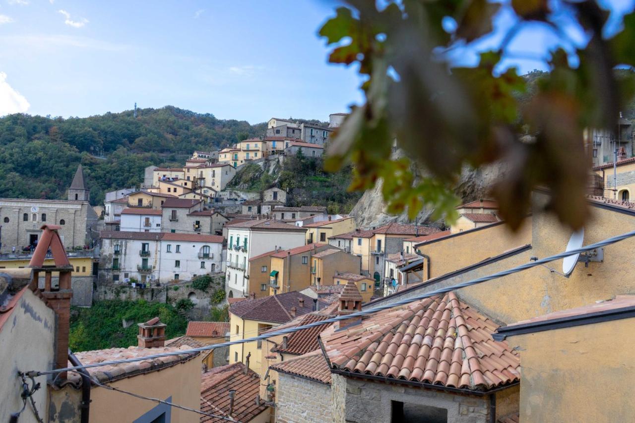 B&B Sud E Magia Castelmezzano Exterior foto