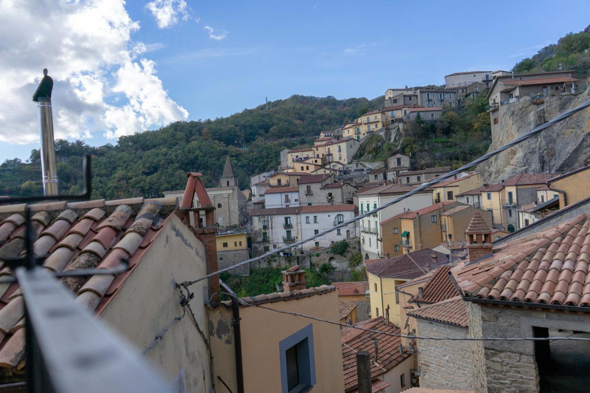 B&B Sud E Magia Castelmezzano Exterior foto